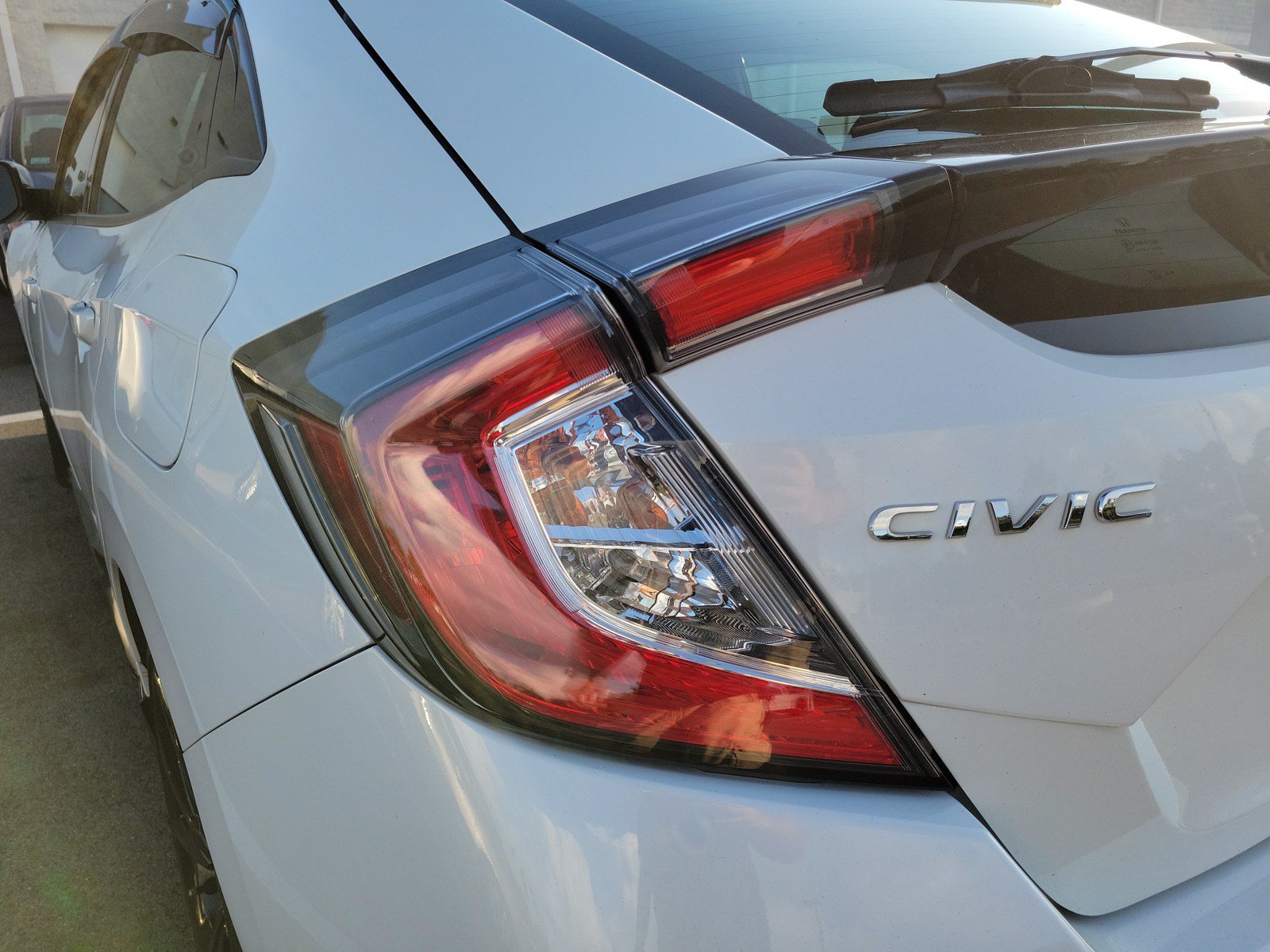 Used 2018 Honda Civic Sport image 8