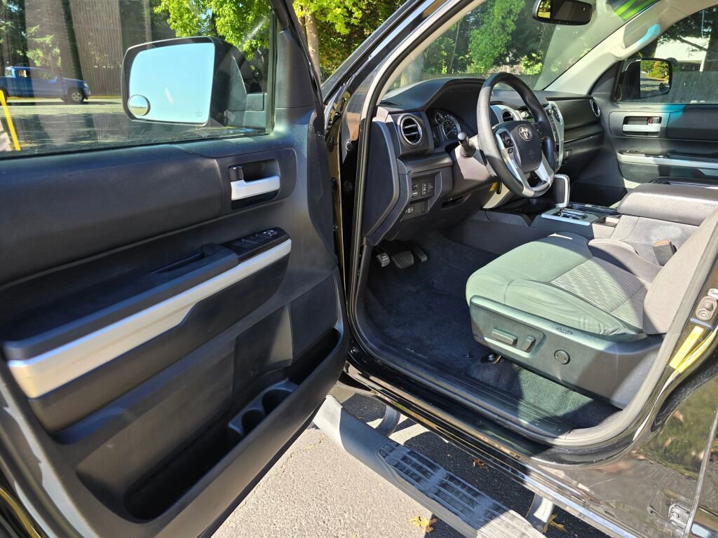 Used 2017 Toyota Tundra SR5 image 20