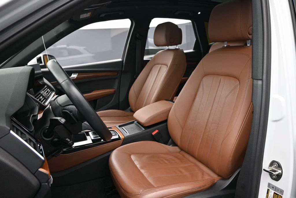 Used 2021 Audi Q5 e Premium Plus AWD/4WD image 15