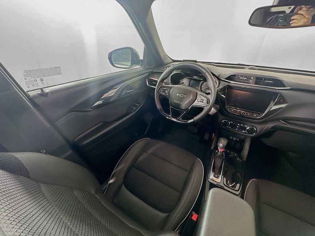 Used 2023 Chevrolet TrailBlazer RS w/ Convenience Package image 9