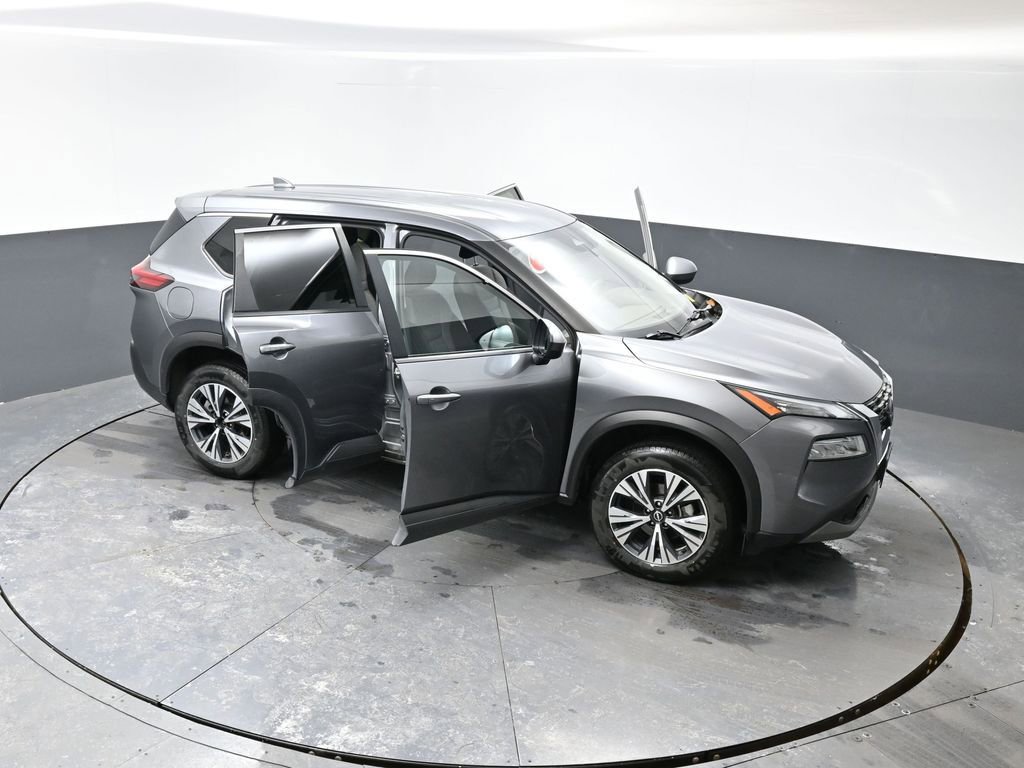 Used 2023 Nissan Rogue SV image 58