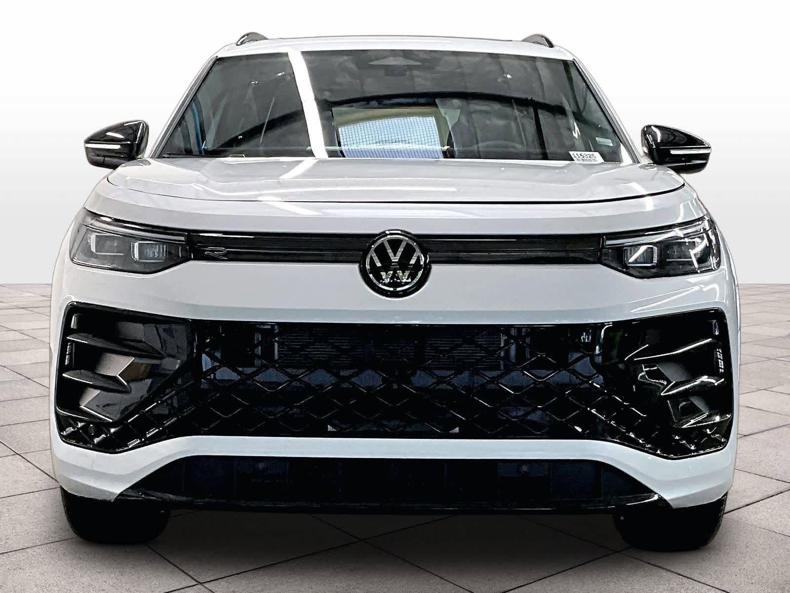 New 2026 Volkswagen Tiguan SE R-Line FWD image 5