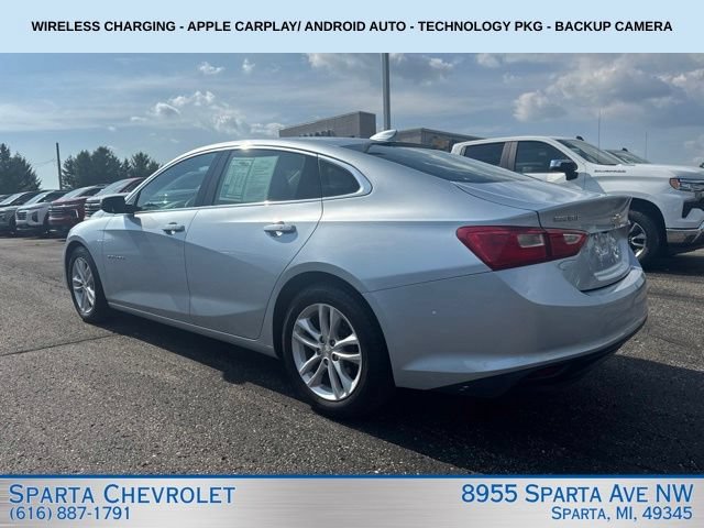Used 2017 Chevrolet Malibu LT FWD image 5
