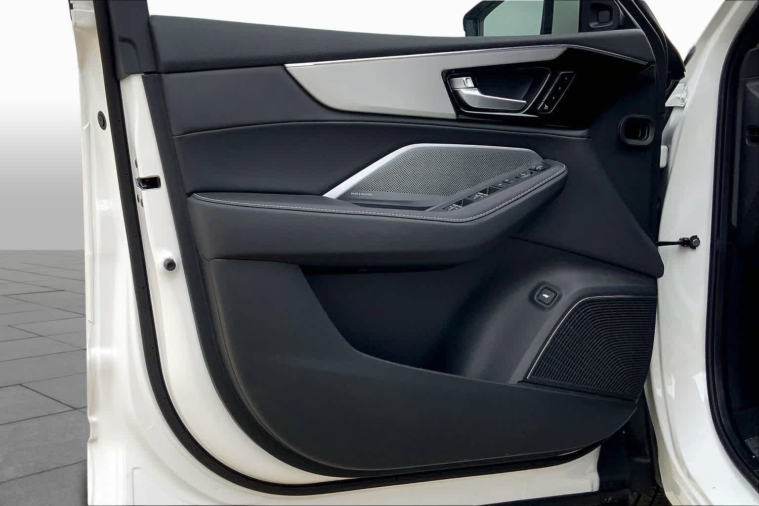 New 2026 Acura MDX w/ Technology Package FWD image 10