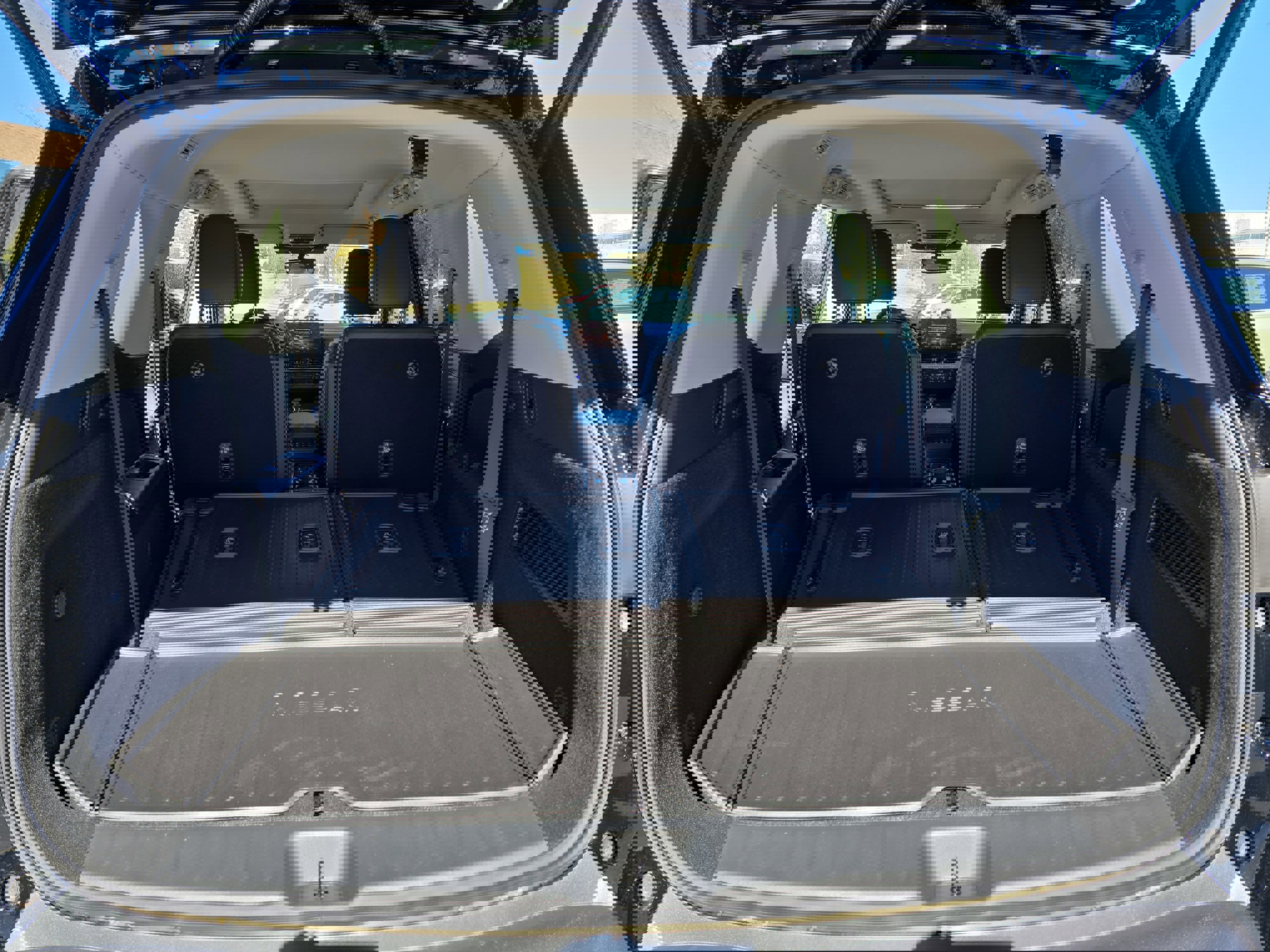 New 2026 Nissan Pathfinder Platinum image 12