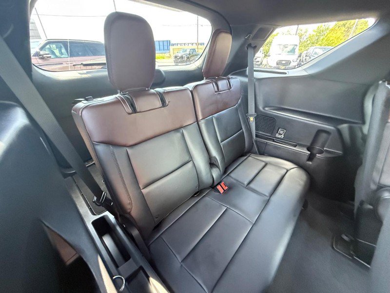Used 2022 Ford Explorer Platinum w/ Equipment Group 601A AWD/4WD image 14