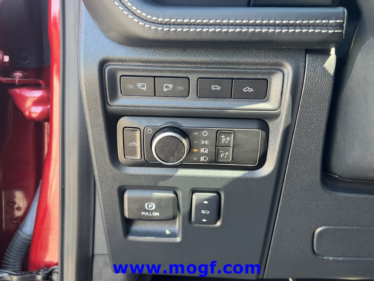 Certified 2023 Ford F150 Lightning Platinum AWD/4WD image 18