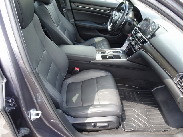 Used 2021 Honda Accord Touring image 16