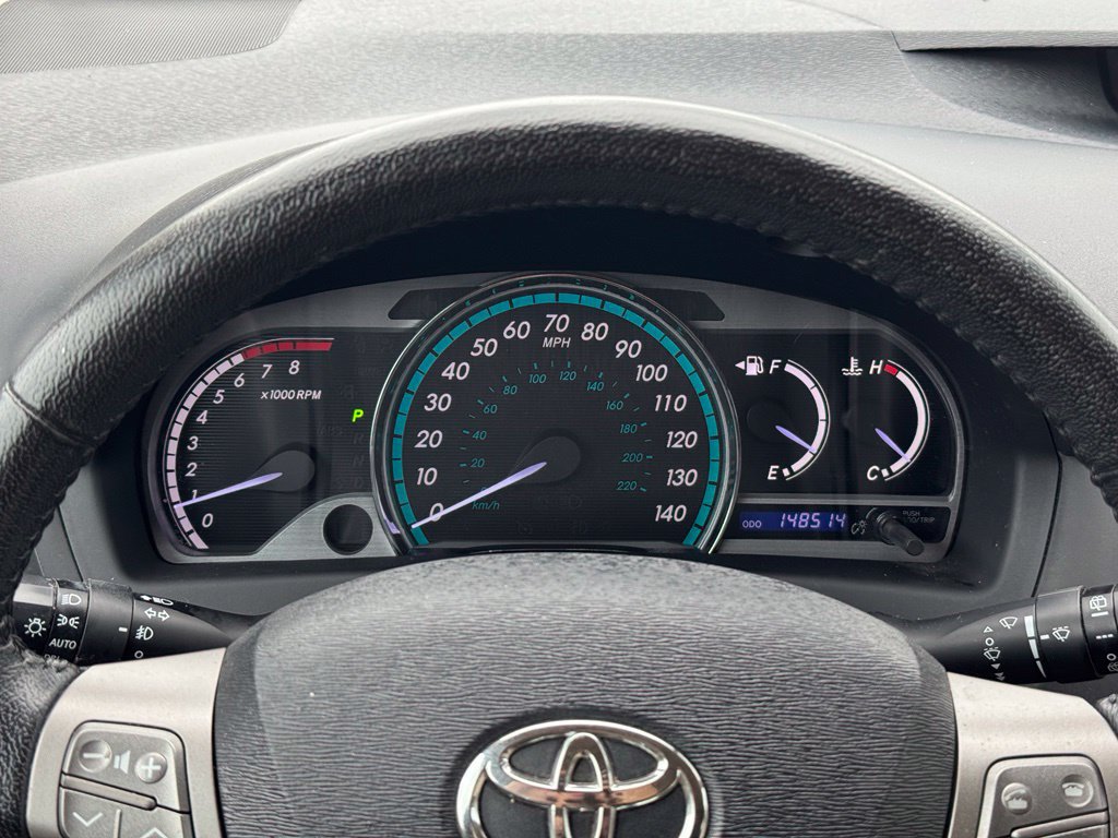 Used 2011 Toyota Venza AWD w/ Premium Pkg #2 image 30