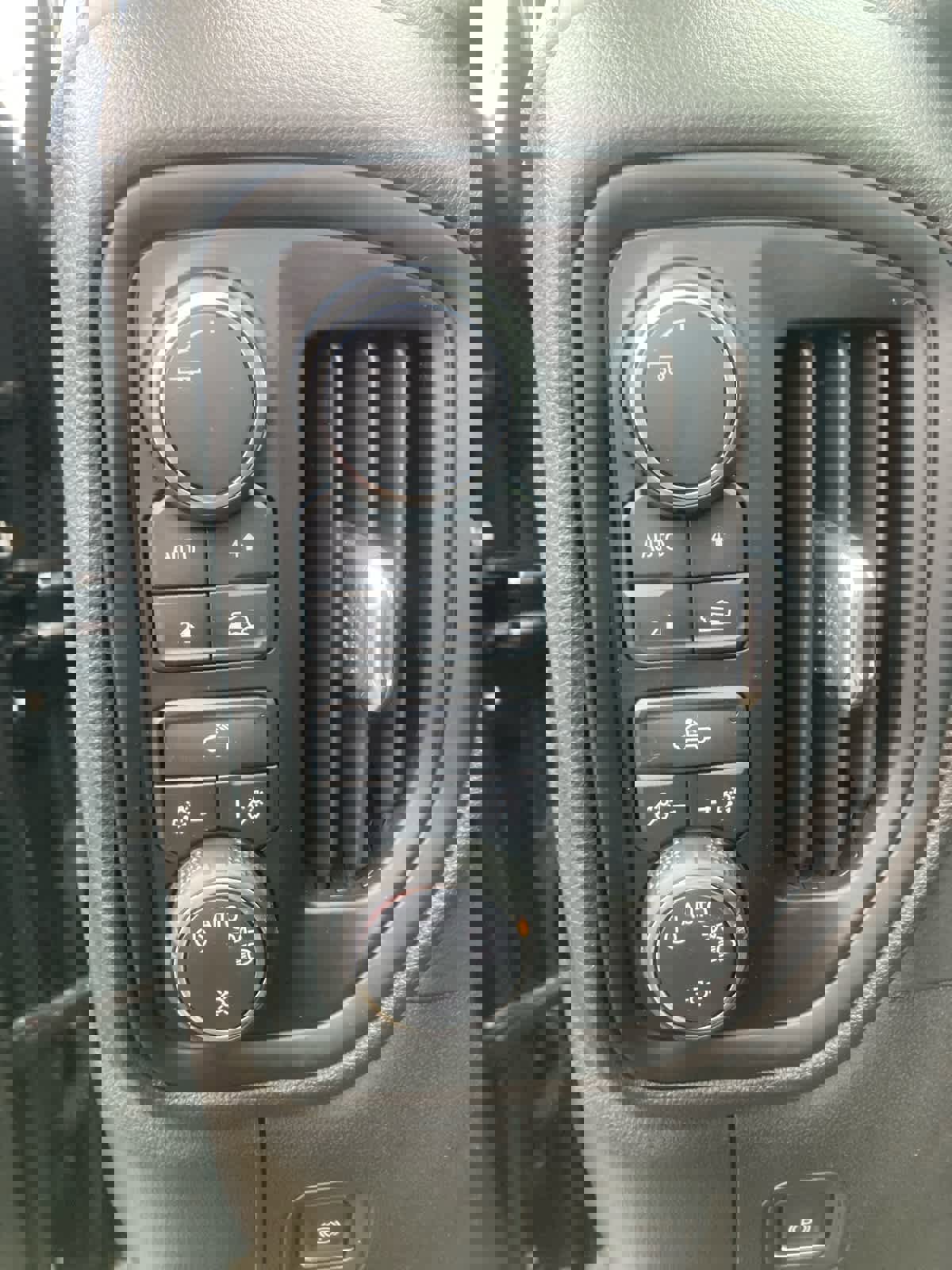 Used 2021 Chevrolet Silverado 1500 Custom w/ Rally Edition image 15