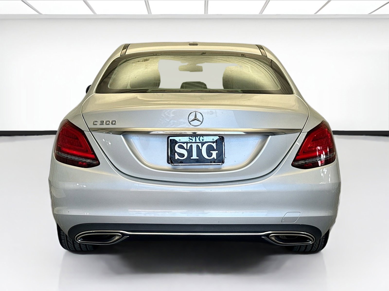 Used 2021 Mercedes-Benz C 300 Sedan w/ Premium Package image 5