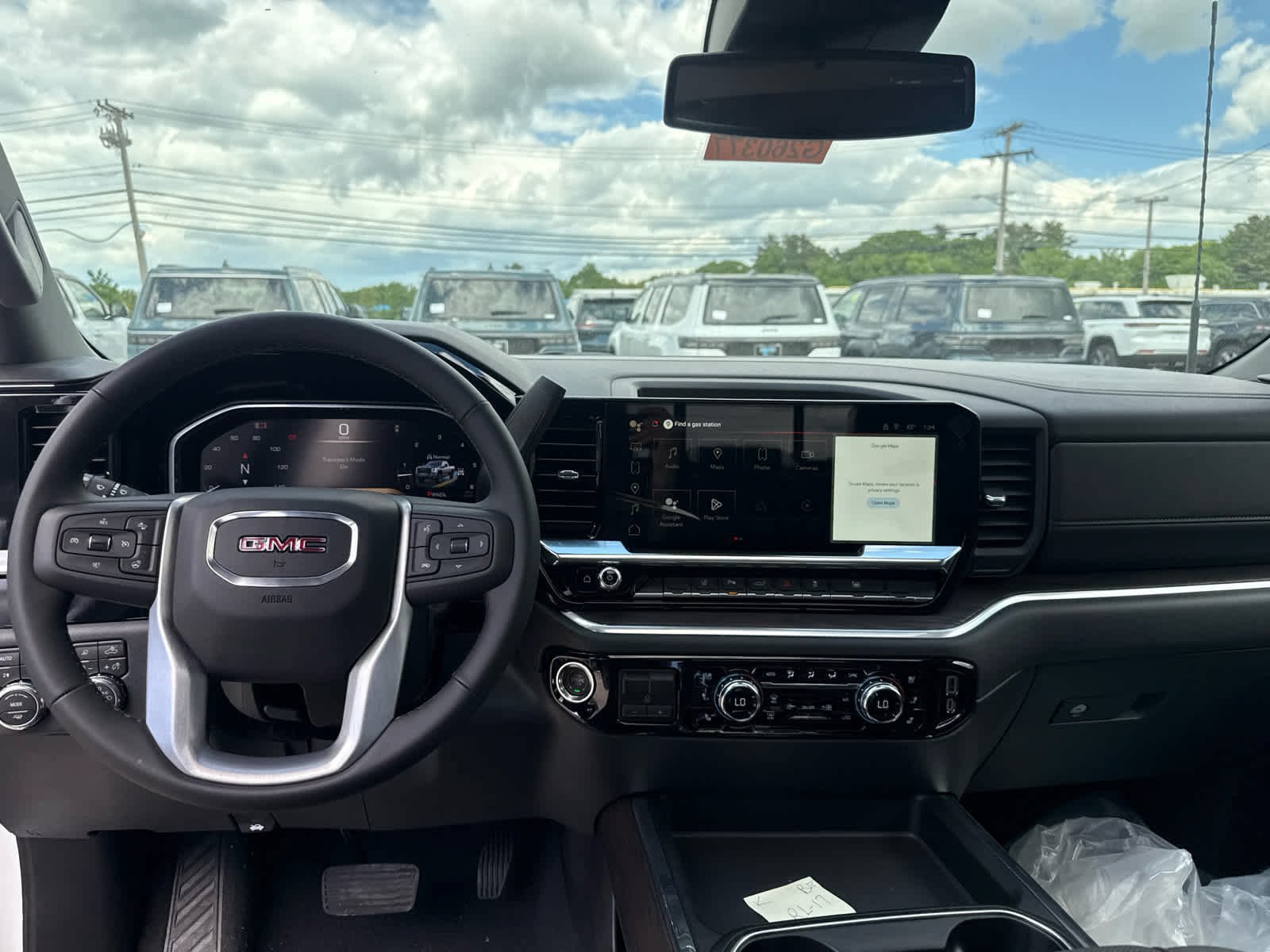 New 2026 GMC Sierra 2500 SLT w/ SLT Premium Package AWD/4WD image 14