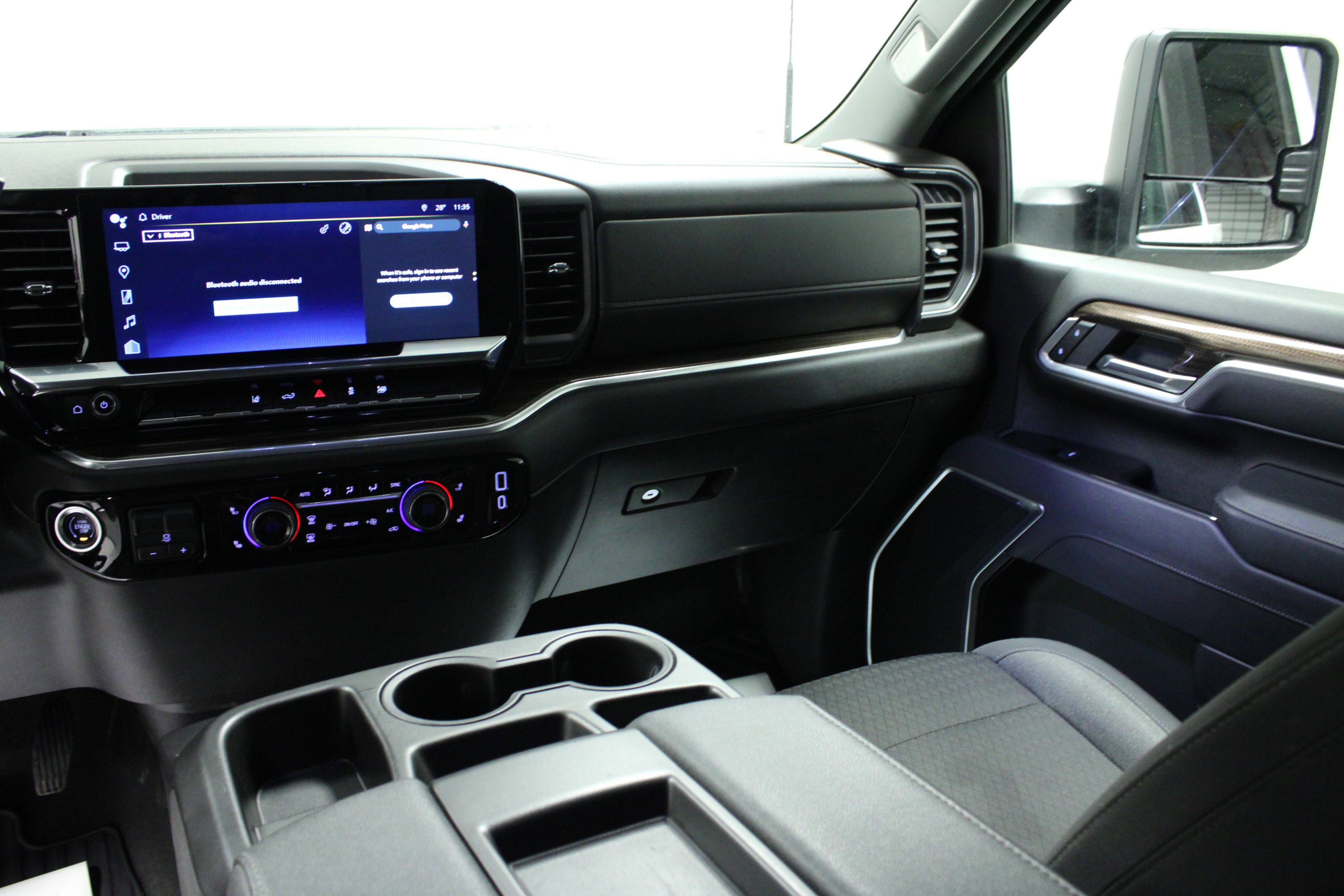 Used 2025 Chevrolet Silverado 2500 LT w/ Convenience Package image 19