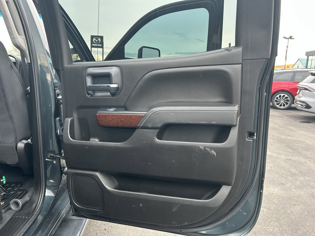 Used 2019 GMC Sierra 2500 SLE w/ Suspension Package, Off-Road image 16