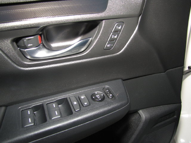 Certified 2025 Honda CR-V Sport-L image 34