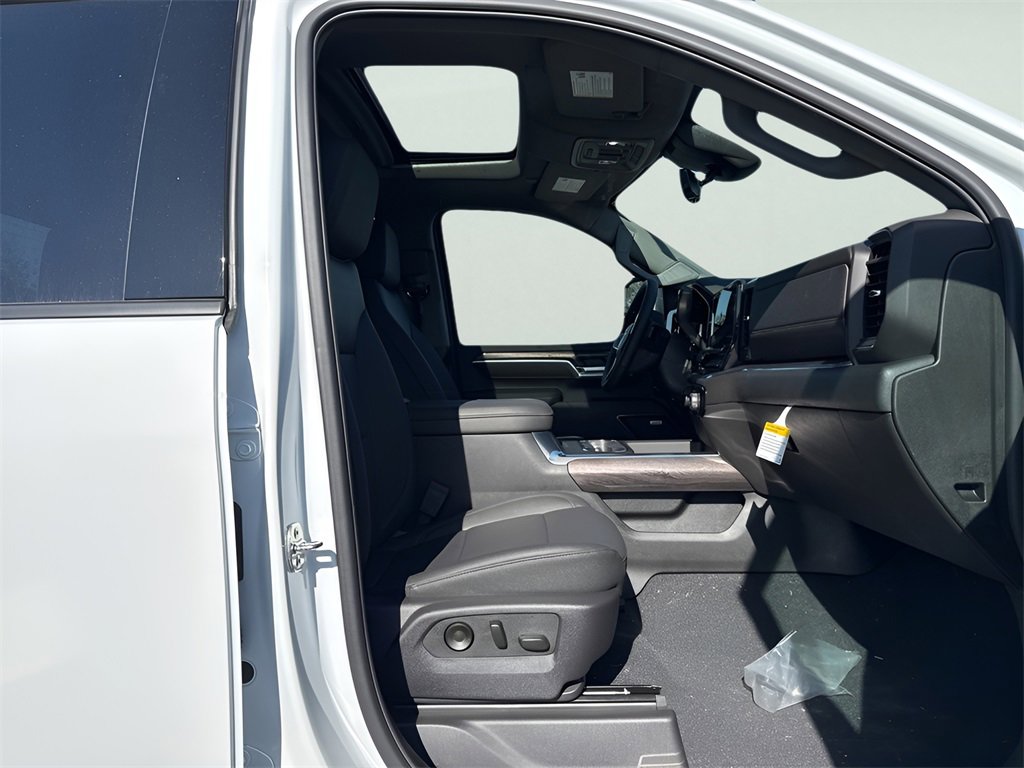 New 2026 Chevrolet Silverado 3500 LTZ w/ LTZ Plus Package image 10