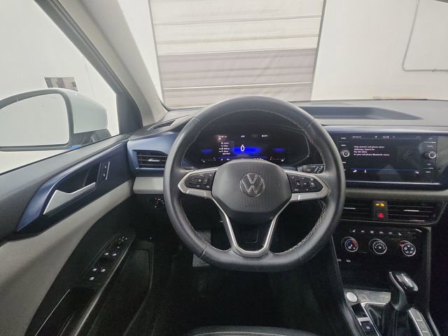 Used 2023 Volkswagen Taos SE image 12