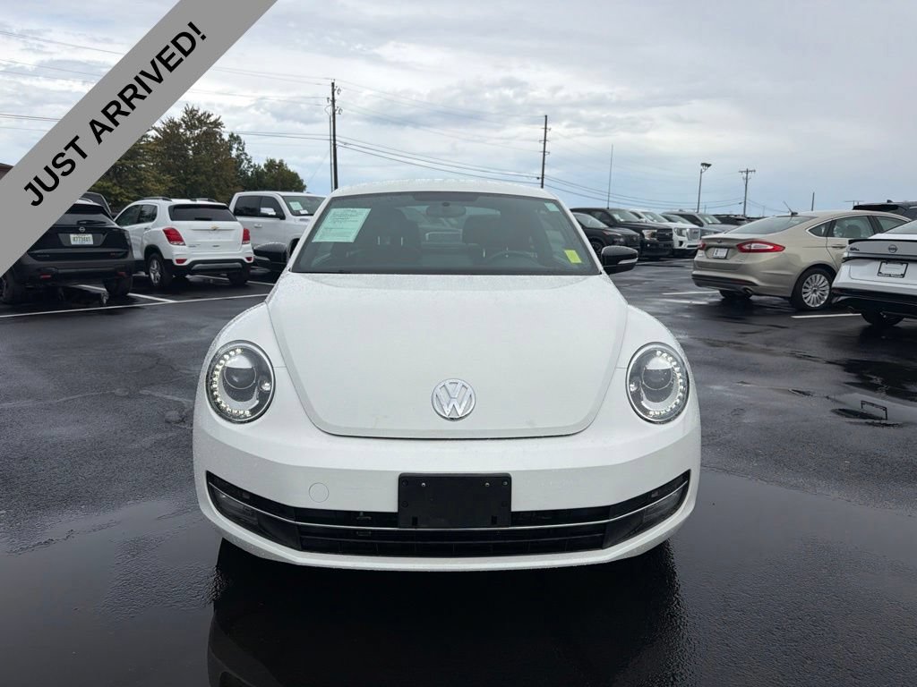 Used 2012 Volkswagen Beetle 2.0T FWD image 2