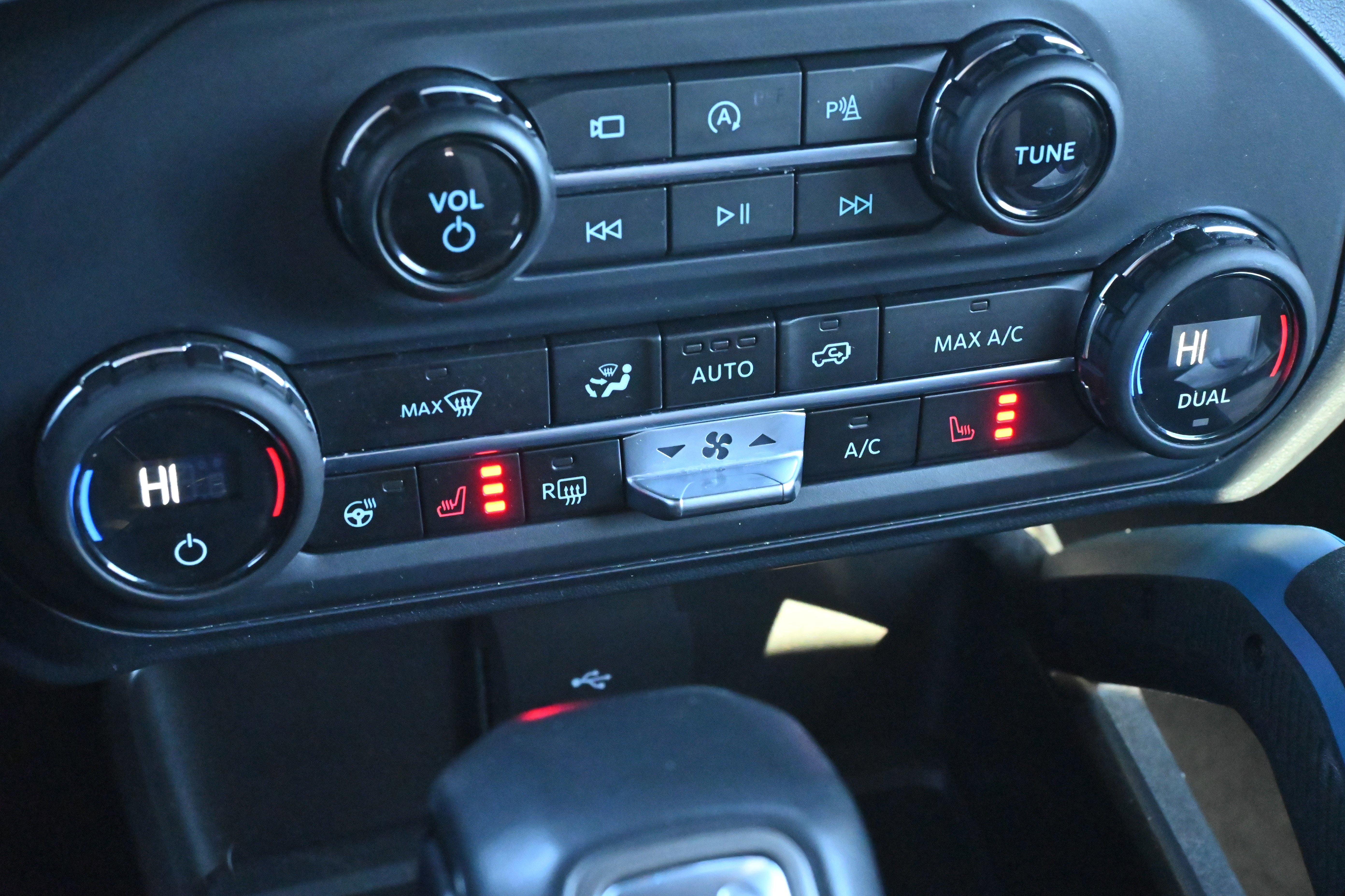 Used 2023 Ford Bronco Wildtrak image 22