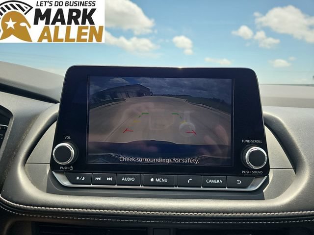 Used 2025 Nissan Rogue SV FWD image 14