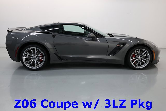 Used 2016 Chevrolet Corvette Z06 w/ 3LZ Preferred Equipment Group image 10