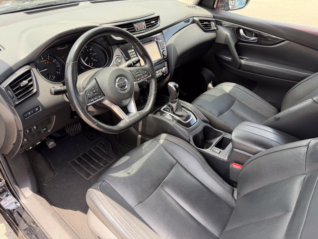 Used 2018 Nissan Rogue Sport SL w/ SL Premium Package FWD image 26