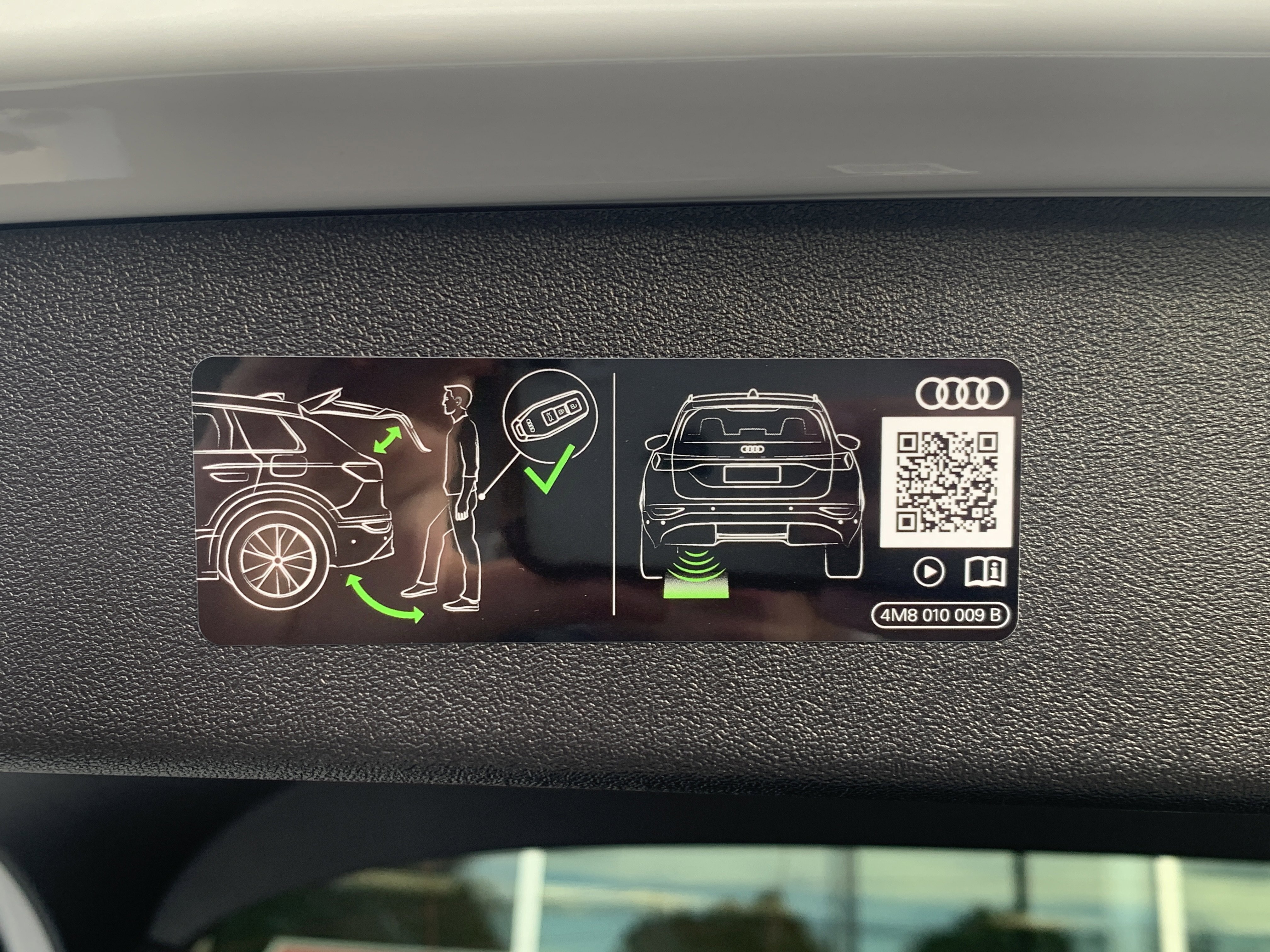 New 2025 Audi SQ5 Premium Plus image 40