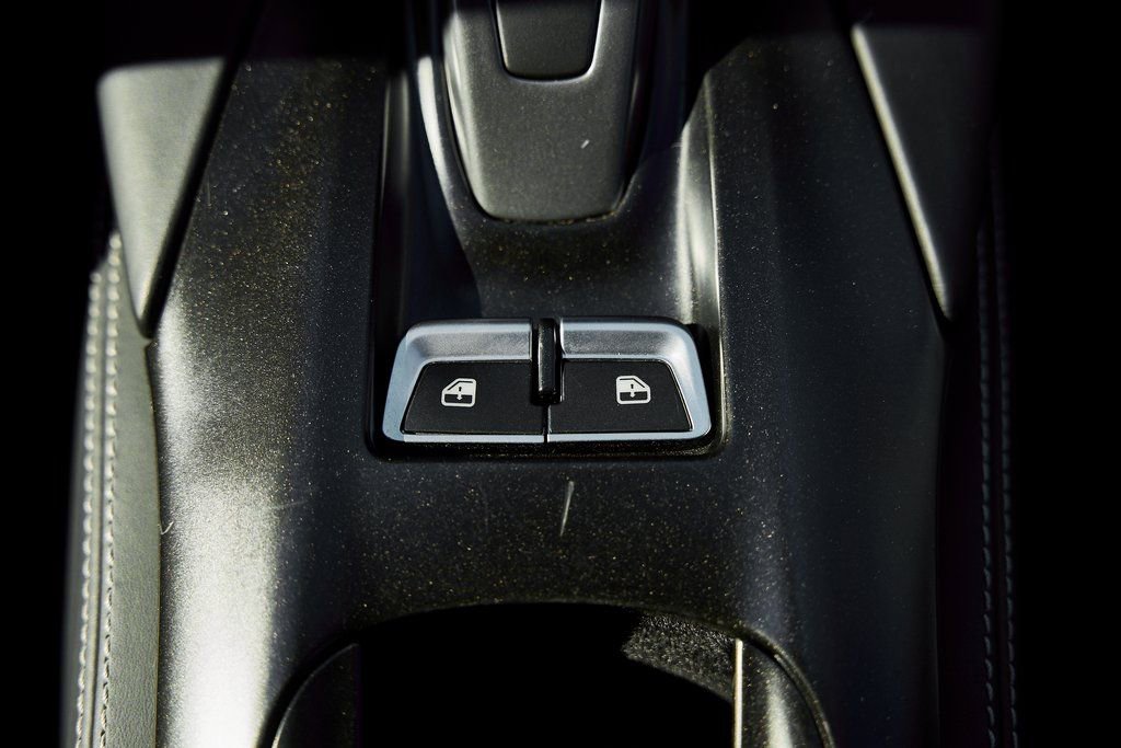 Used 2019 Ferrari 812 Superfast image 58