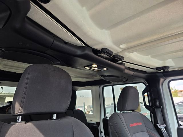 Used 2023 Jeep Wrangler Unlimited Rubicon AWD/4WD image 12