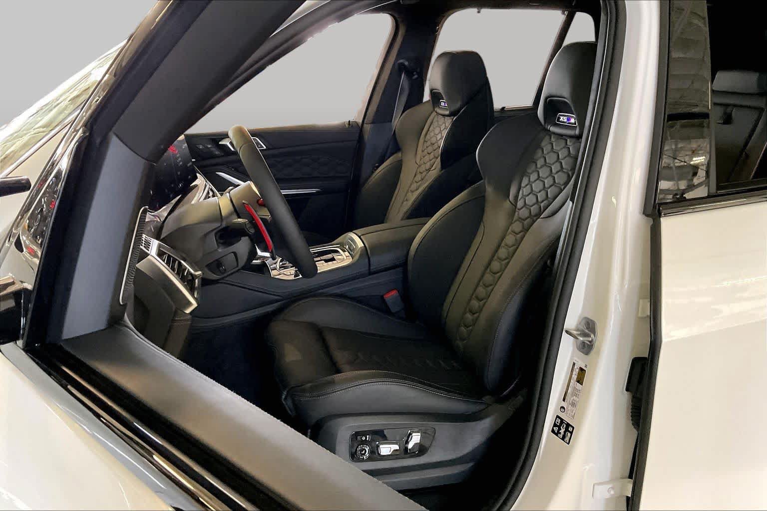 New 2026 BMW X5 M Competition w/ Executive Package AWD/4WD image 9