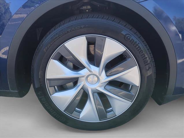 Used 2023 Tesla Model Y Long Range AWD/4WD image 5