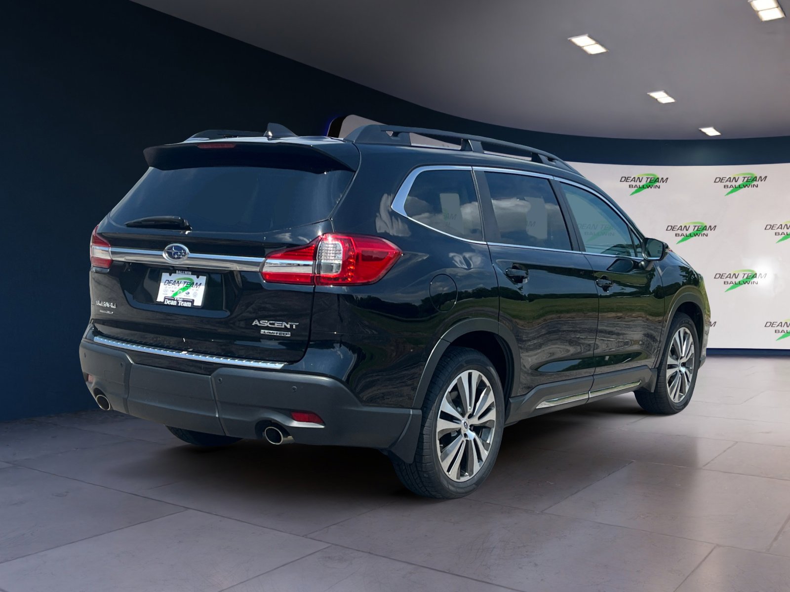 Used 2022 Subaru Ascent Limited w/ Technology Package image 10