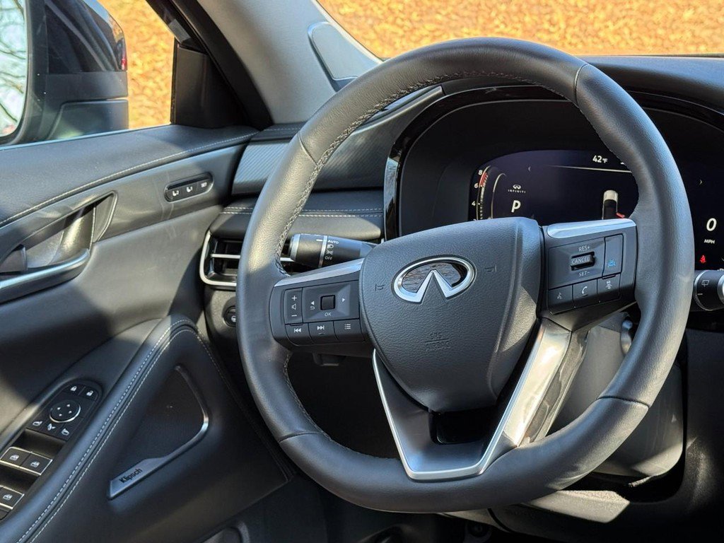 Used 2026 INFINITI QX60 Luxe w/ Cargo Package image 12