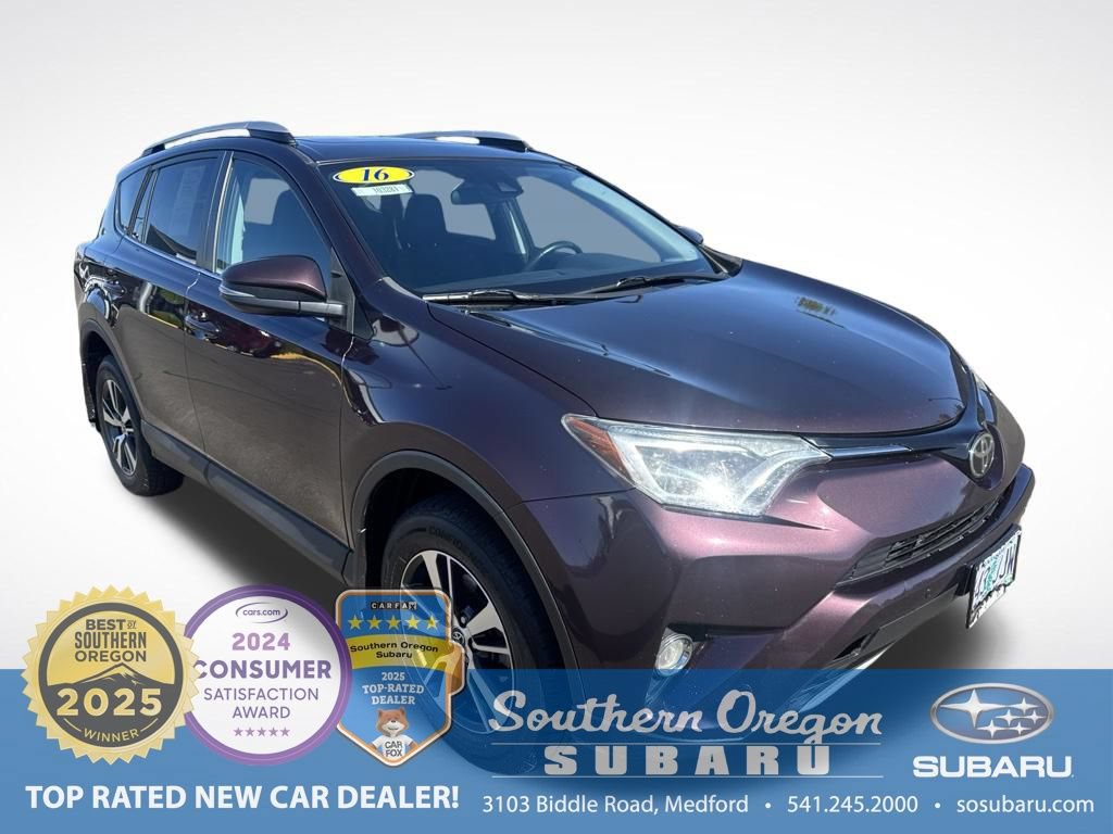 Used 2016 Toyota RAV4 XLE w/ Convenience Package AWD/4WD image 1
