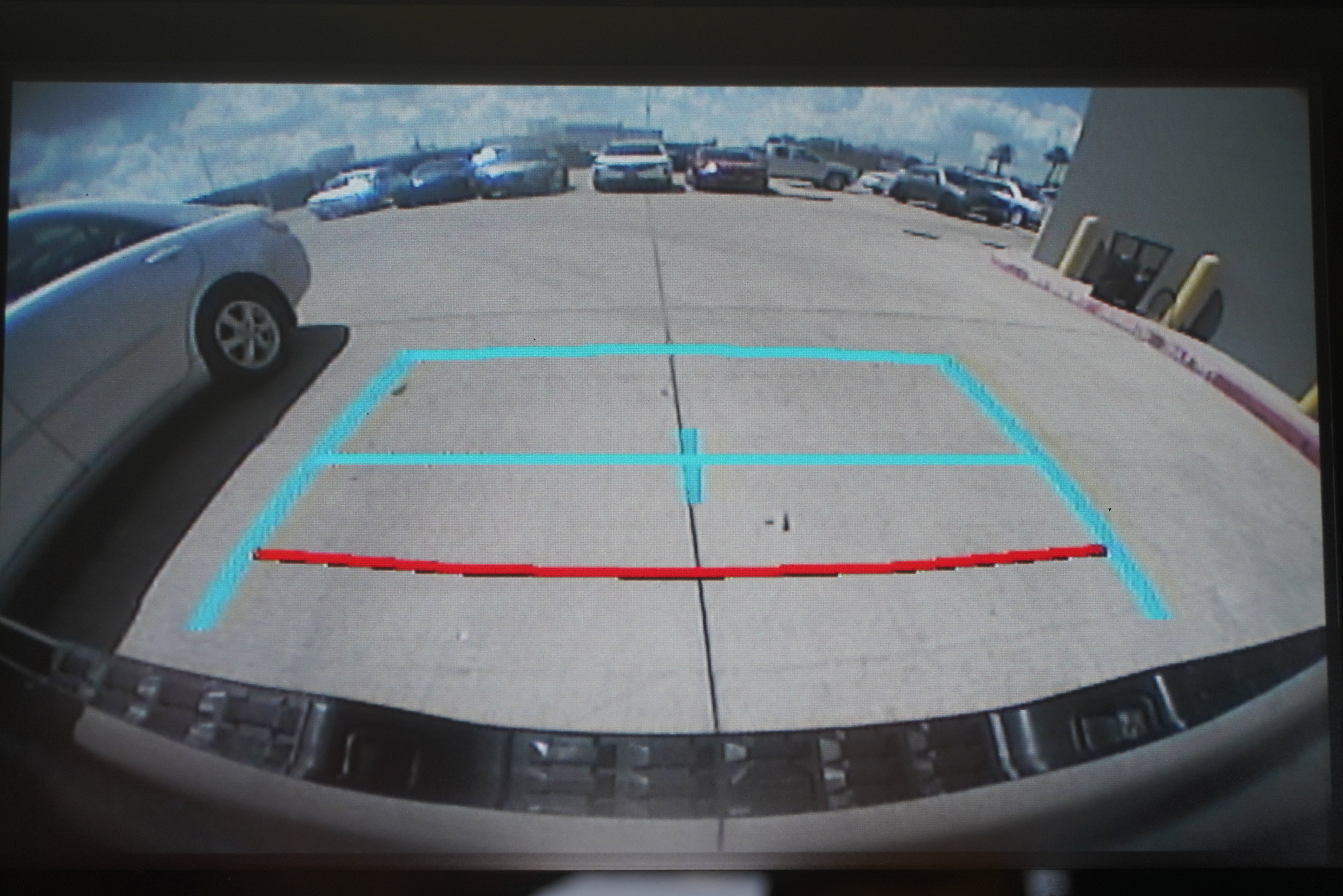 Used 2020 Toyota Tacoma SR5 RWD image 16