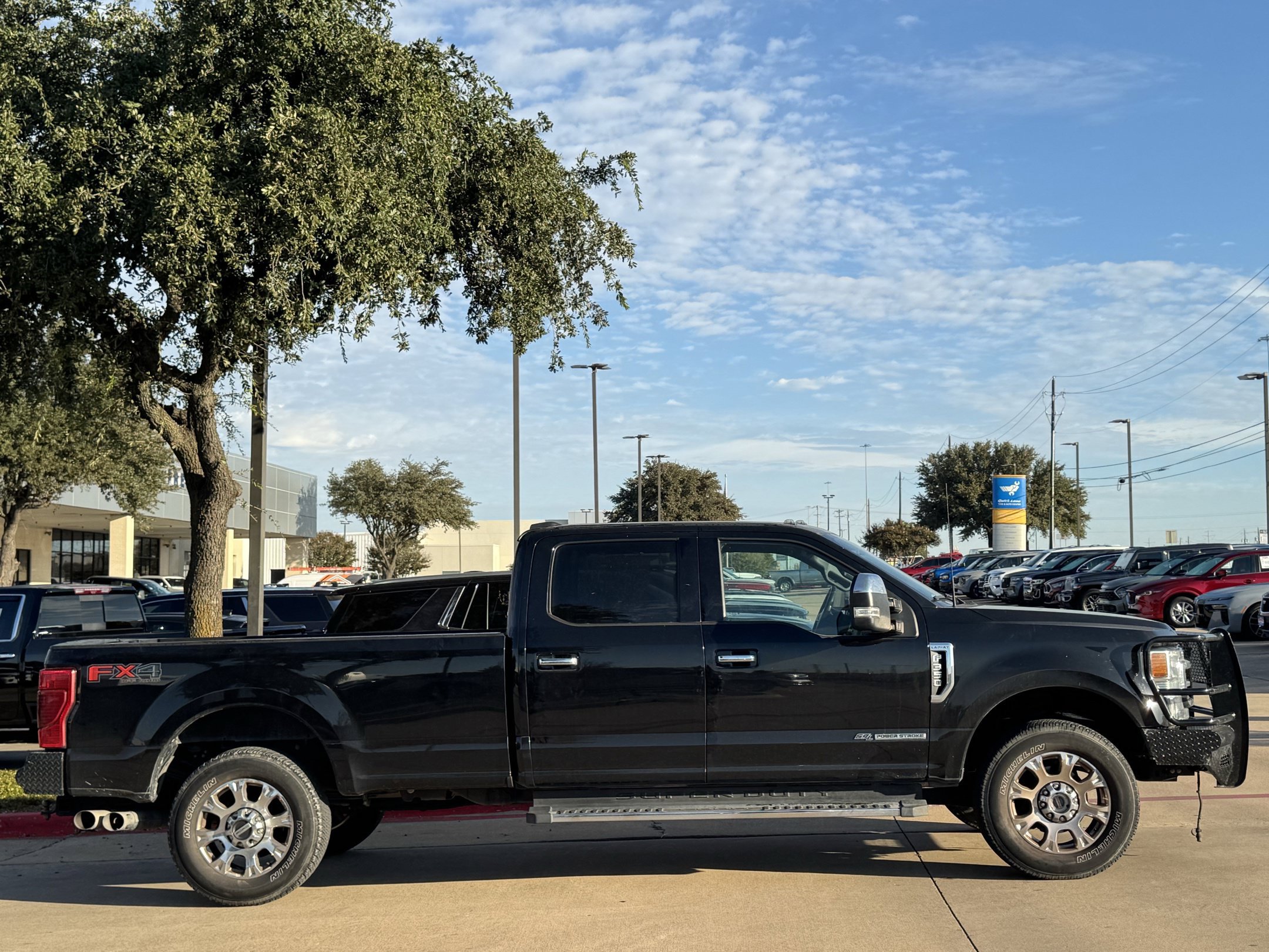 Used 2022 Ford F350 Lariat w/ Chrome Package AWD/4WD image 3