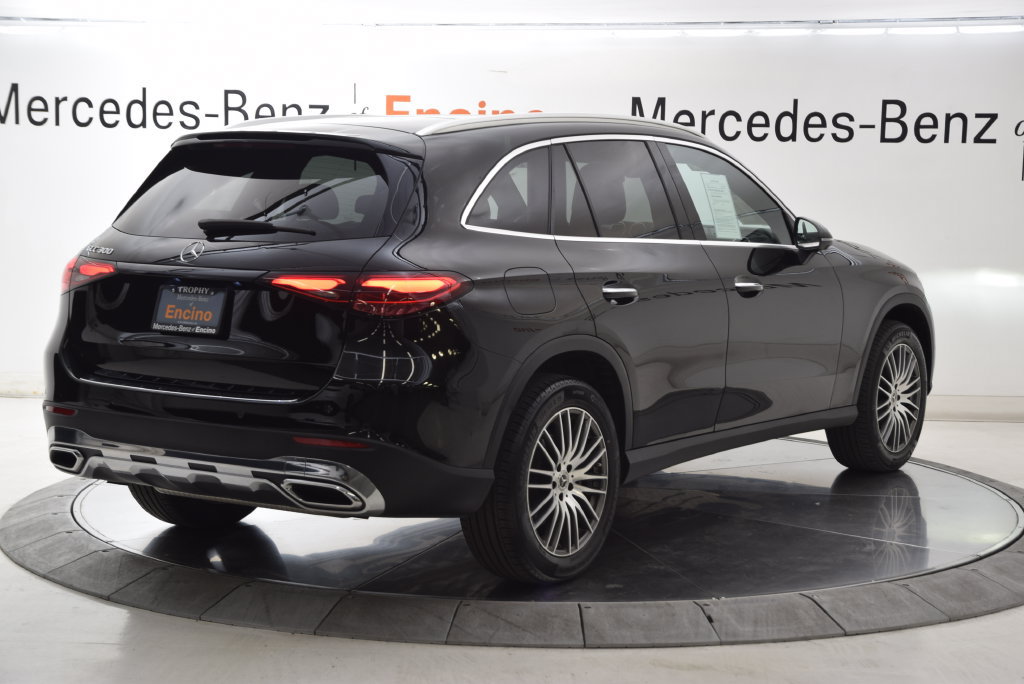 Used 2023 Mercedes-Benz GLC 300 image 6
