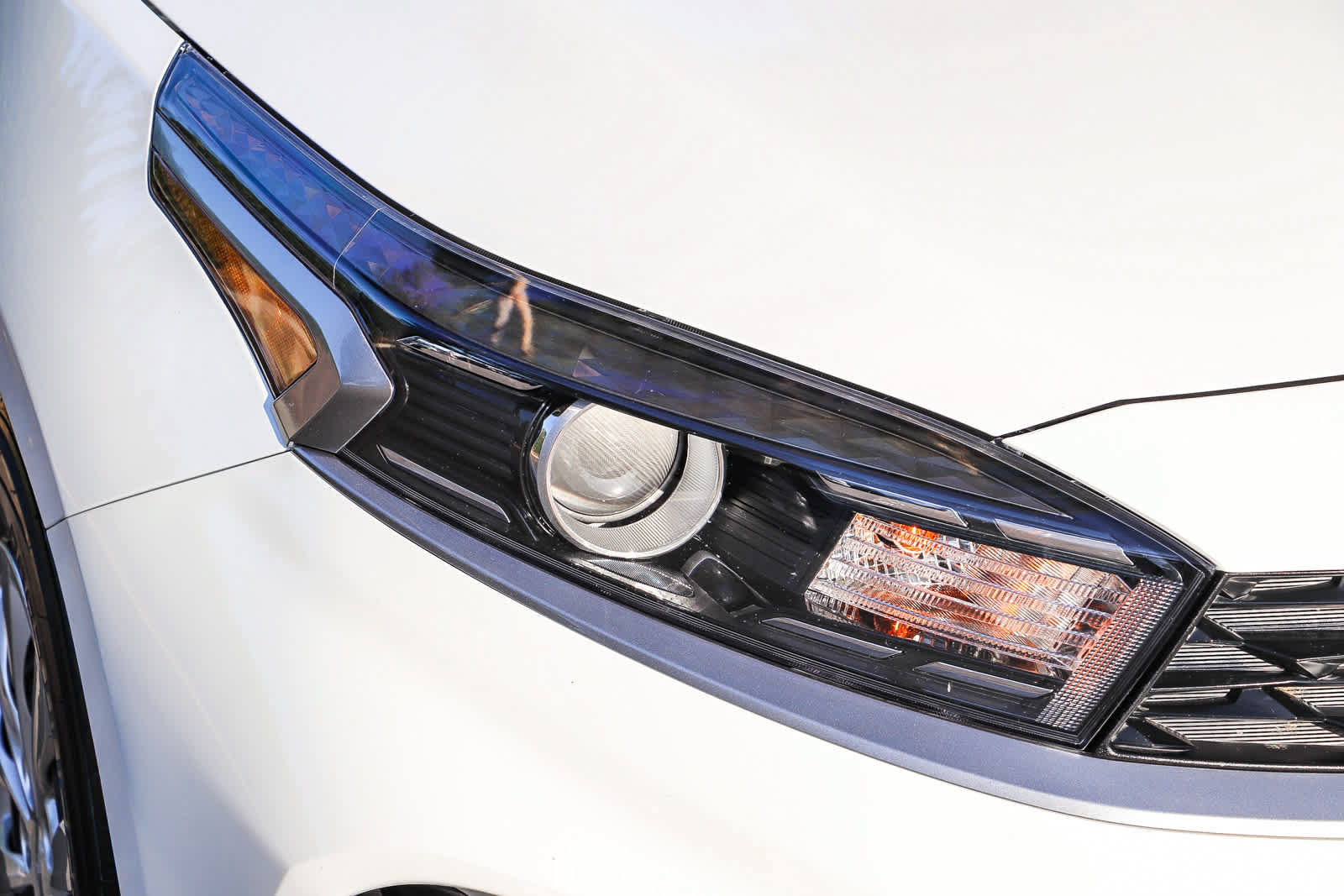 Used 2023 Kia Forte LX FWD image 4