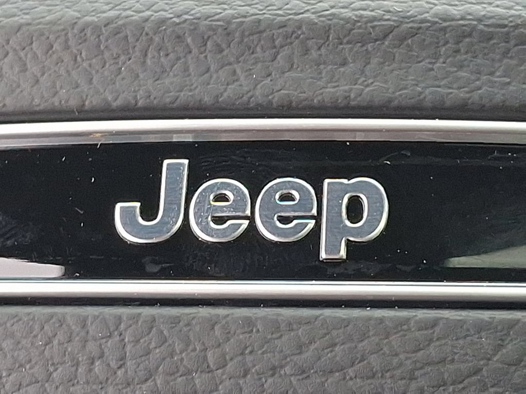 New 2026 Jeep Grand Cherokee L 4WD image 10