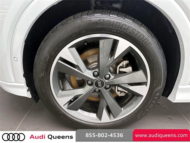 Used 2024 Audi Q4 e-tron Premium Plus image 8