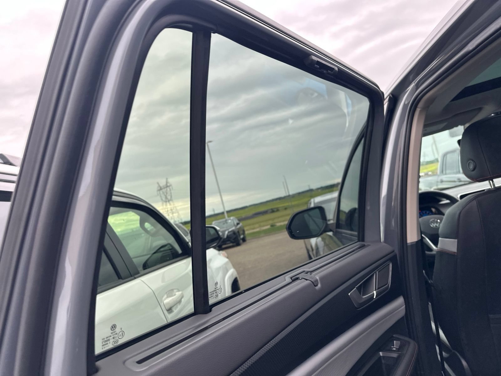 Certified 2026 Volkswagen Atlas Peak Edition AWD/4WD image 27