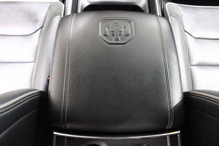 Used 2024 RAM 1500 Laramie AWD/4WD image 32