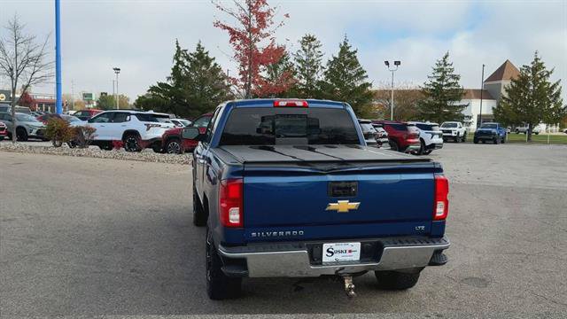 Used 2018 Chevrolet Silverado 1500 LTZ w/ Sport Package AWD/4WD image 7