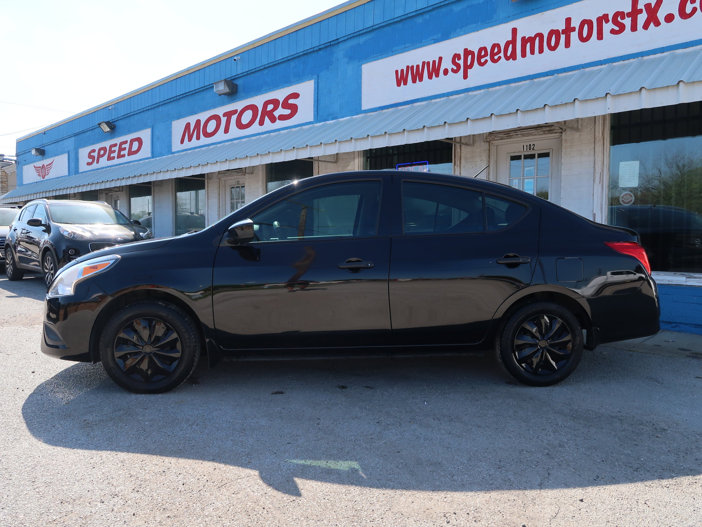 Used 2018 Nissan Versa S image 3