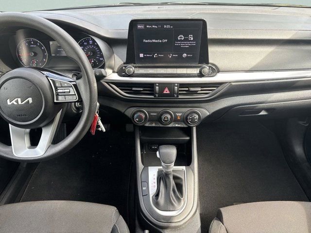 Used 2023 Kia Forte LXS w/ LXS Technology Package FWD image 13