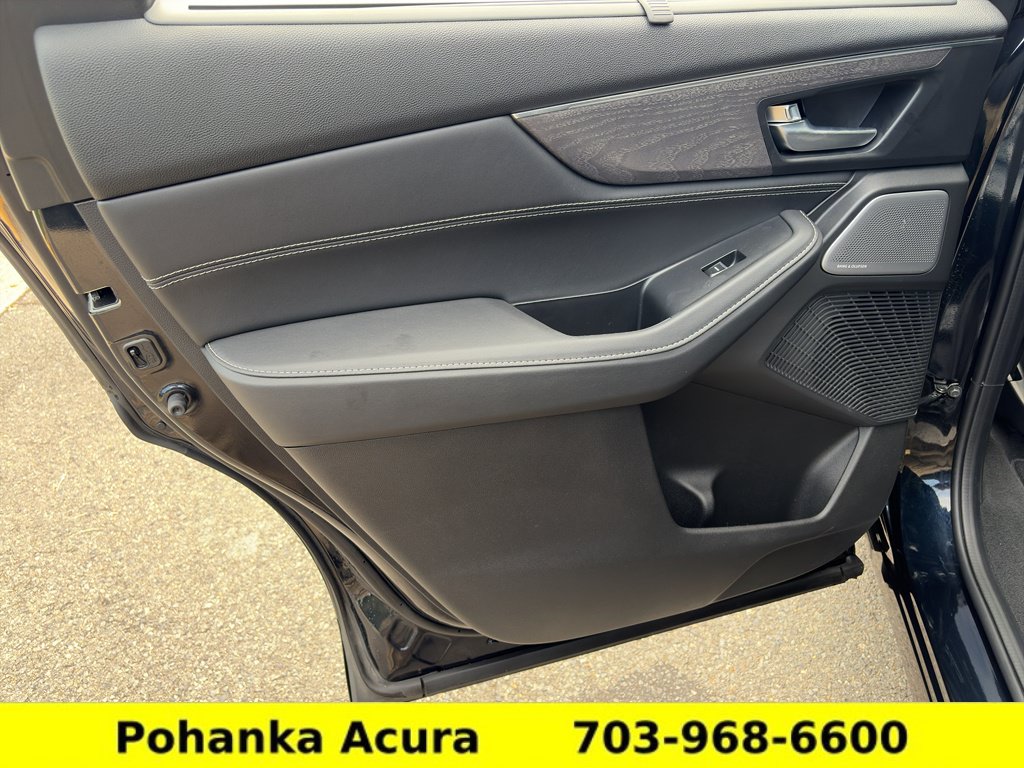 Certified 2026 Acura MDX w/ Advance Package AWD/4WD image 24