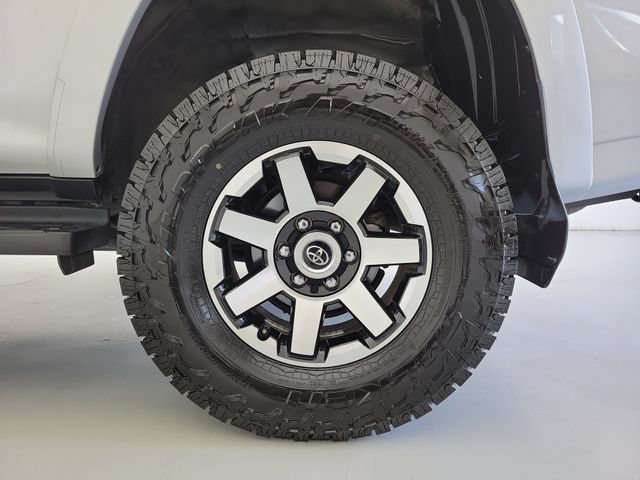 Used 2023 Toyota 4Runner TRD Off-Road Premium AWD/4WD image 10