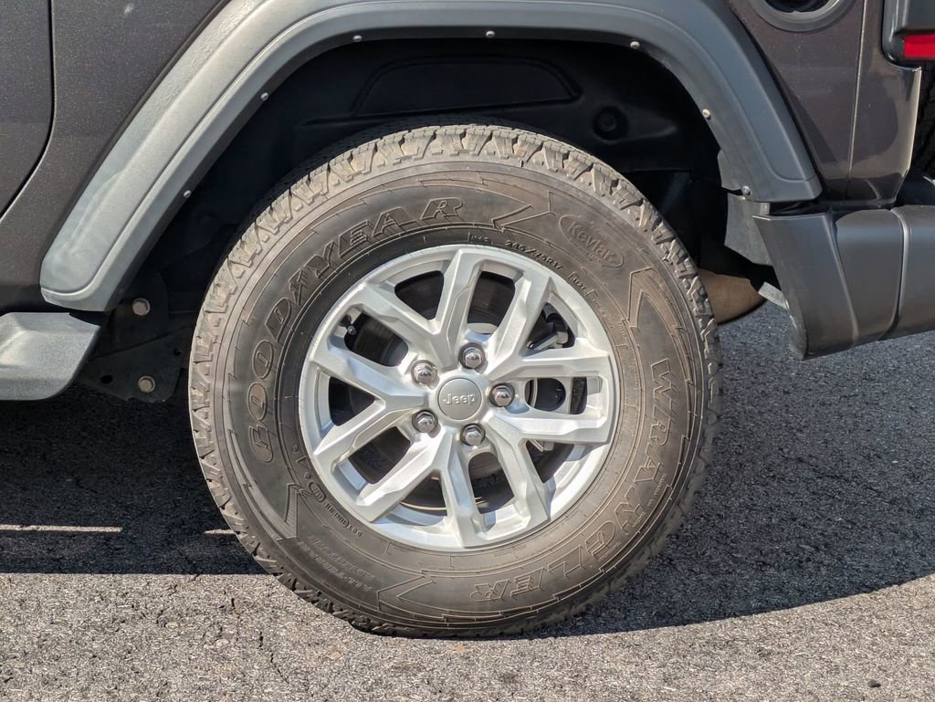 Used 2023 Jeep Wrangler Sport S image 12