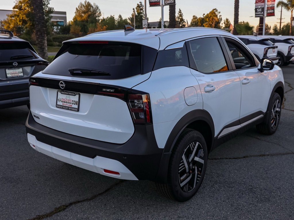 New 2026 Nissan Kicks SV image 4