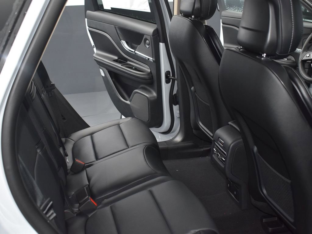 New 2026 Lincoln Corsair Grand Touring AWD/4WD image 14